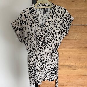 Button-Front Leopard Print Short Sleeve Romper - White/Black